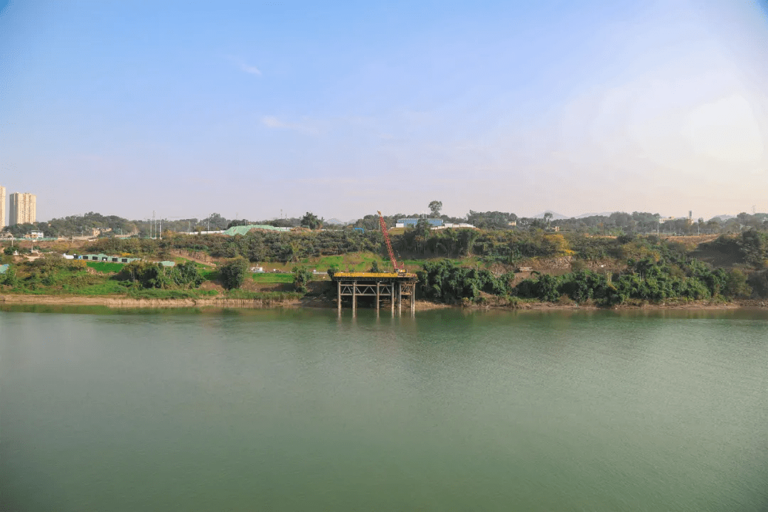 項目建成後,廣陽灣大橋將連接廣陽島與港口大道,承接島內外交通轉換