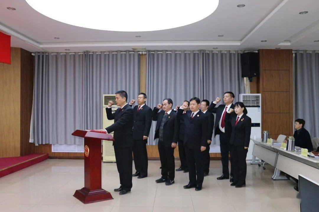 阳曲县第十七届人大常委会召开第六次会议