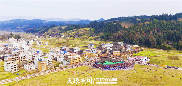 走进乡村看小康黎平县中潮镇改善人居环境建设美丽乡村