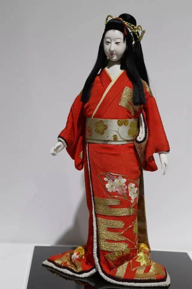 人形之美丨可爱又可怖的日本人偶