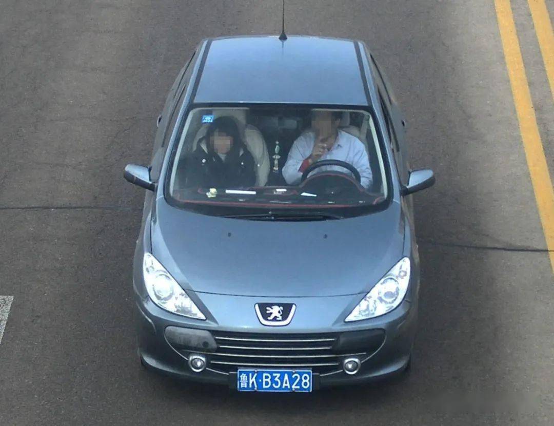 车牌:鲁kb3a28违法内容:驾车不系安全带违法时间:2021年12月23日违法