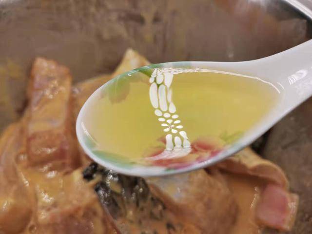 佛跳墙正宗做法老饭骨 e1957fc734ba43cf8b9e1552a43b4a05.jpeg