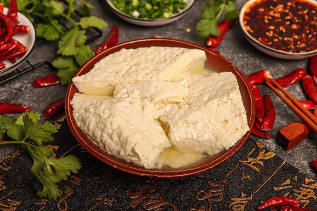 逛老街 拈豆花走走逛逛,看看古镇的风貌,寒意来袭之际,再吃碗木洞豆花