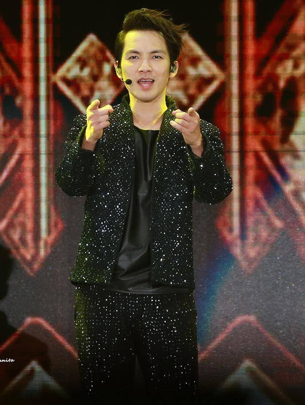 紧急取代罗志祥成导师钟汉良舞蹈造型公开一看就是舞王