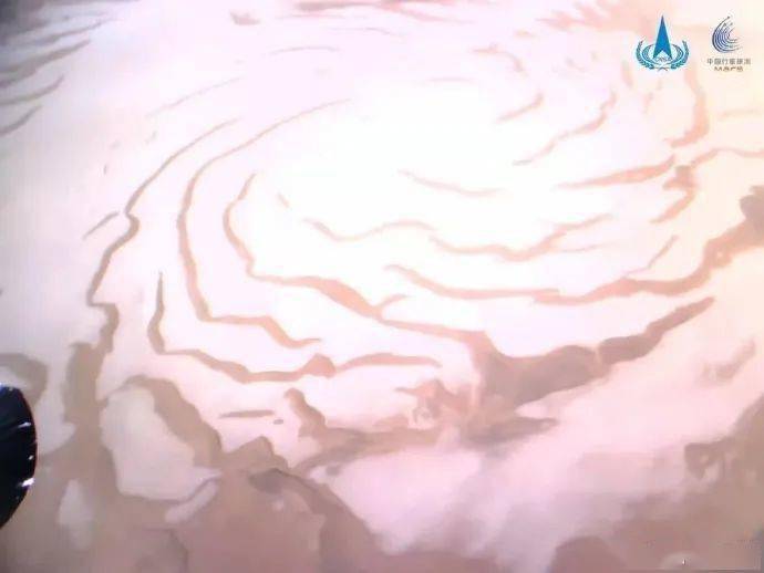 阳光|翟志刚的动作，亮了……一起来看看太空里的跨年