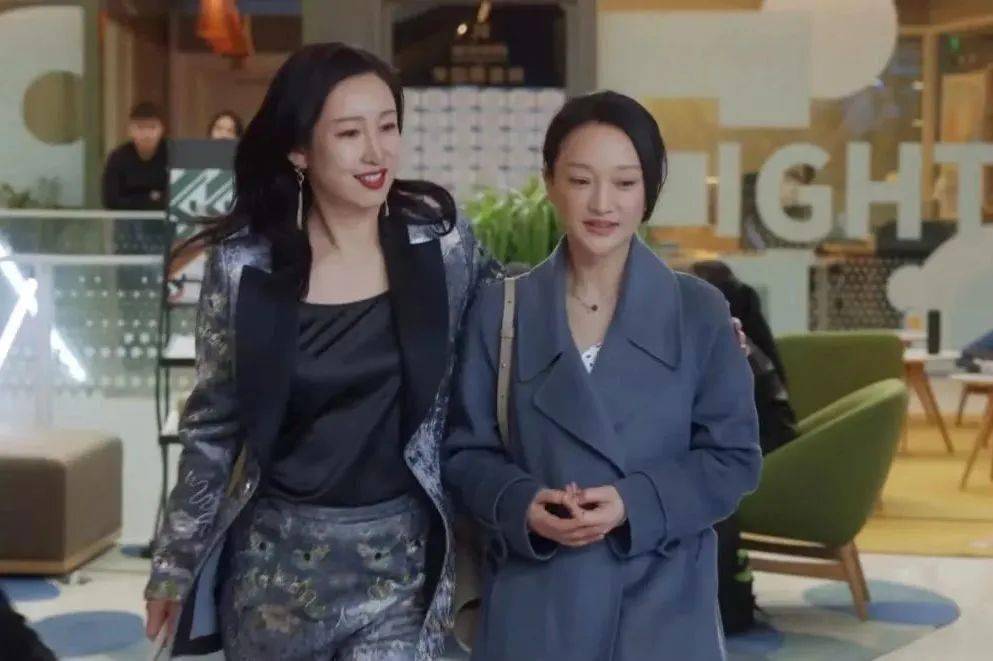 中年人|打开小敏家的衣橱,里头全是“断货王”