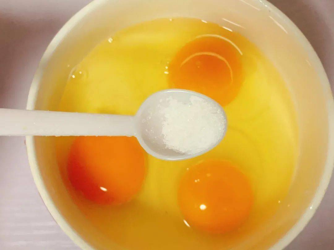 漂亮|一口入魂的肉末水蒸蛋，比布丁还要嫩！