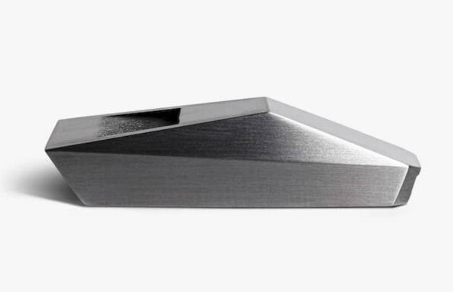 特斯拉赛博哨子上架，售价 350 元