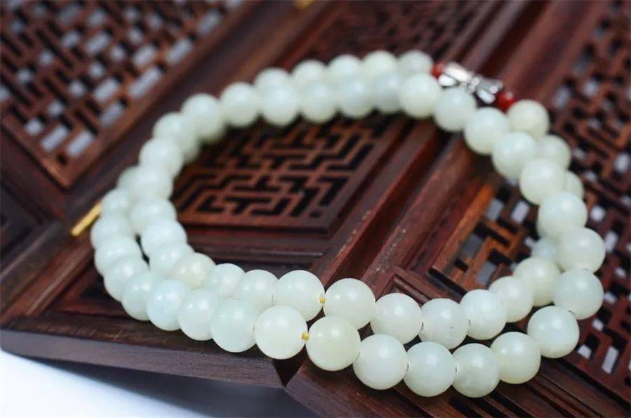 国拍民品 1月5日开拍 翡翠 蜜蜡 沉香木 和田玉等 多子 专场 拍品