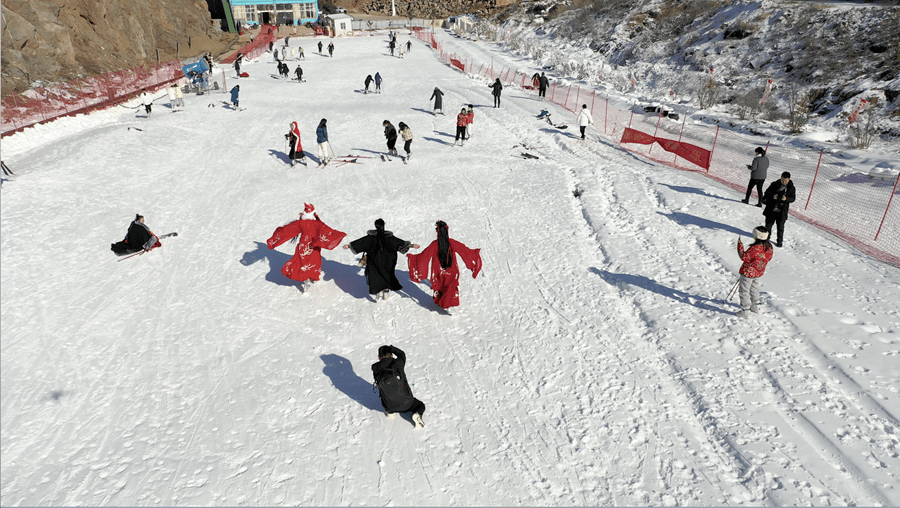 汝州龙凤山滑雪场门票图片