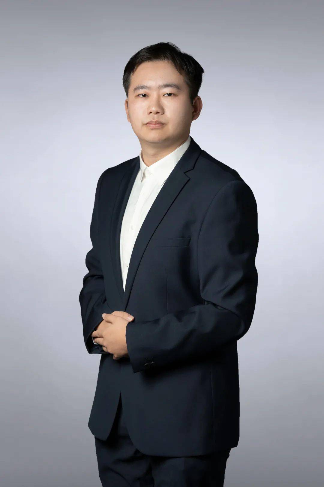 十佳专访|杨振刚:翻山越岭,不落芳华_生活_学长_大学生