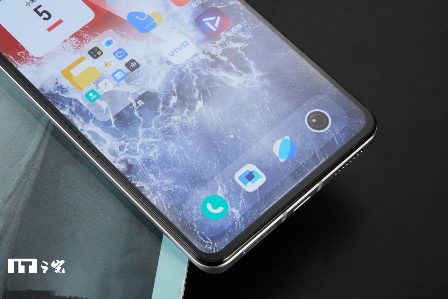 游戏|【IT之家开箱】iQOO9 / Pro 图赏：“致敬速度，极致性能”