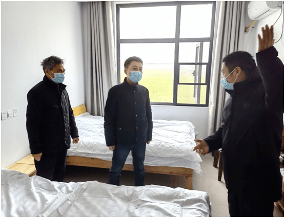 孙虎暗访疫情防控工作