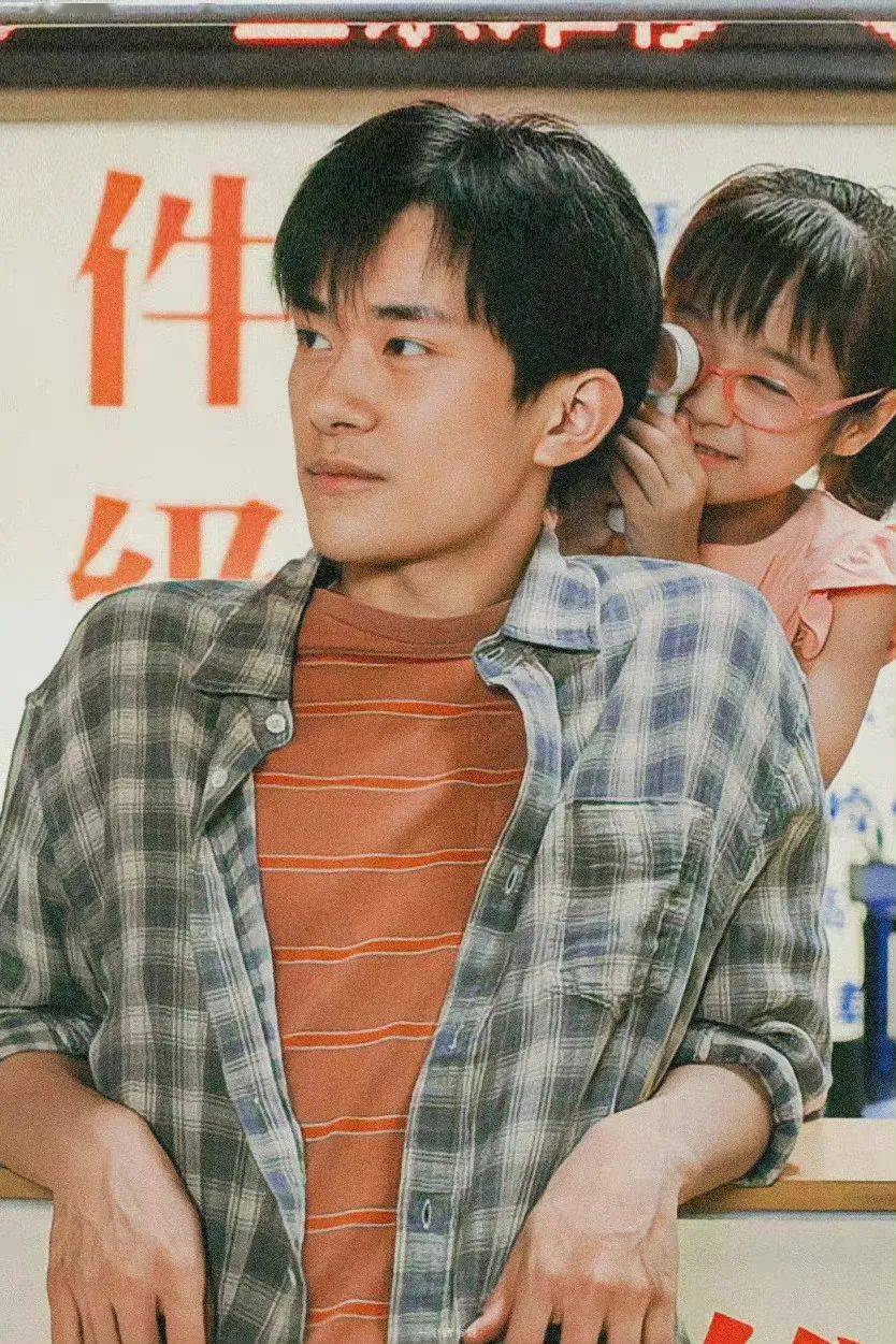 易烊千玺恋爱了杨幂赵丽颖破冰合作杨紫向导演推荐张艺兴张小斐参加浪
