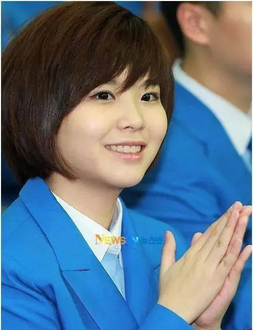 史上十大围棋美女黑嘉嘉仅排第三第一众望所归
