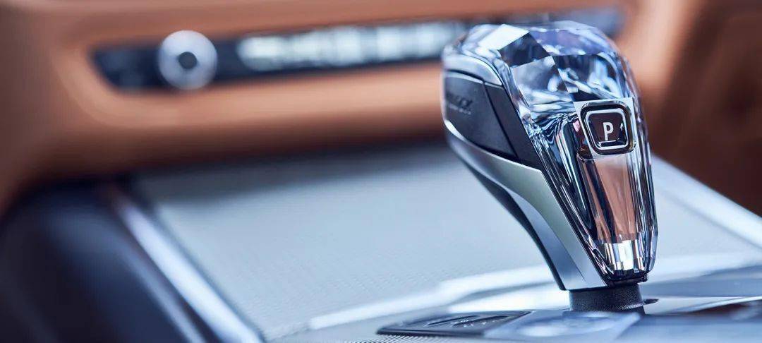 水晶质感换挡杆,您值得拥有_搜狐汽车_搜狐网