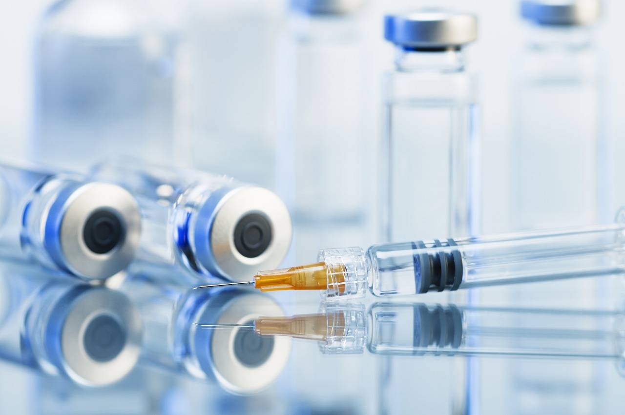 免疫|智利推出第四针新款疫苗，但辉瑞CEO不确定其是否必要