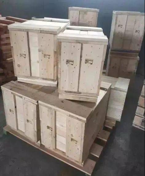 天然木托除以上列出的之外,凡是含有实木部件的木质包装,都必须按照