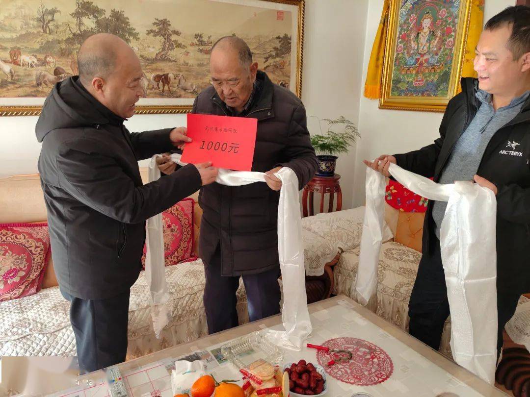 县委县政府主要领导看望慰问离退休老干部_达日_索南嘉_工作