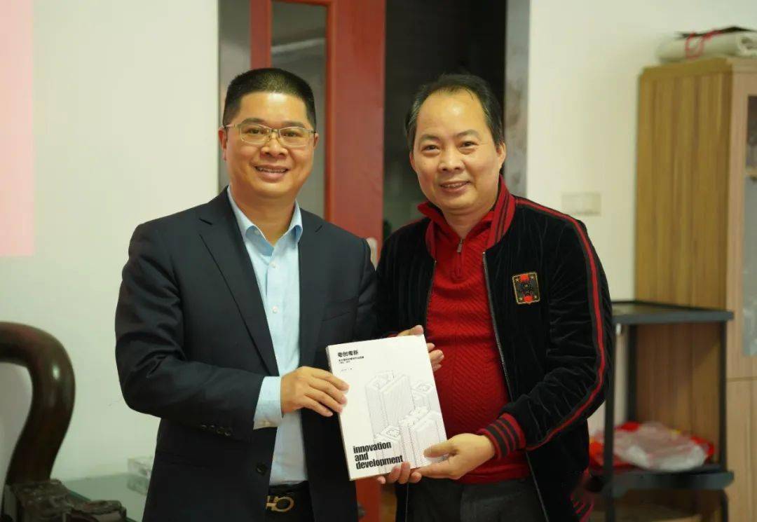 热烈祝贺陆商沙龙首期成功举办图:吕慧敏,朱汉斌 摄