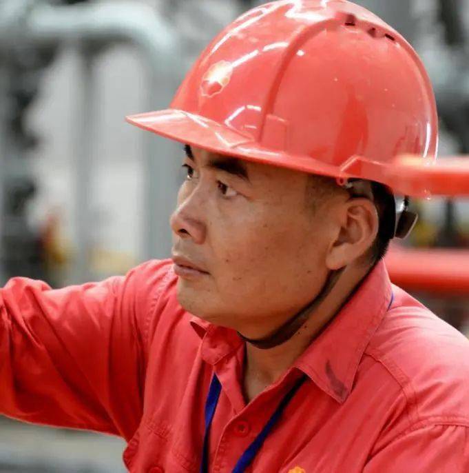 刘辉,男,1971年10月出生,中共党员,现任中国石油西南油气田分公司重庆