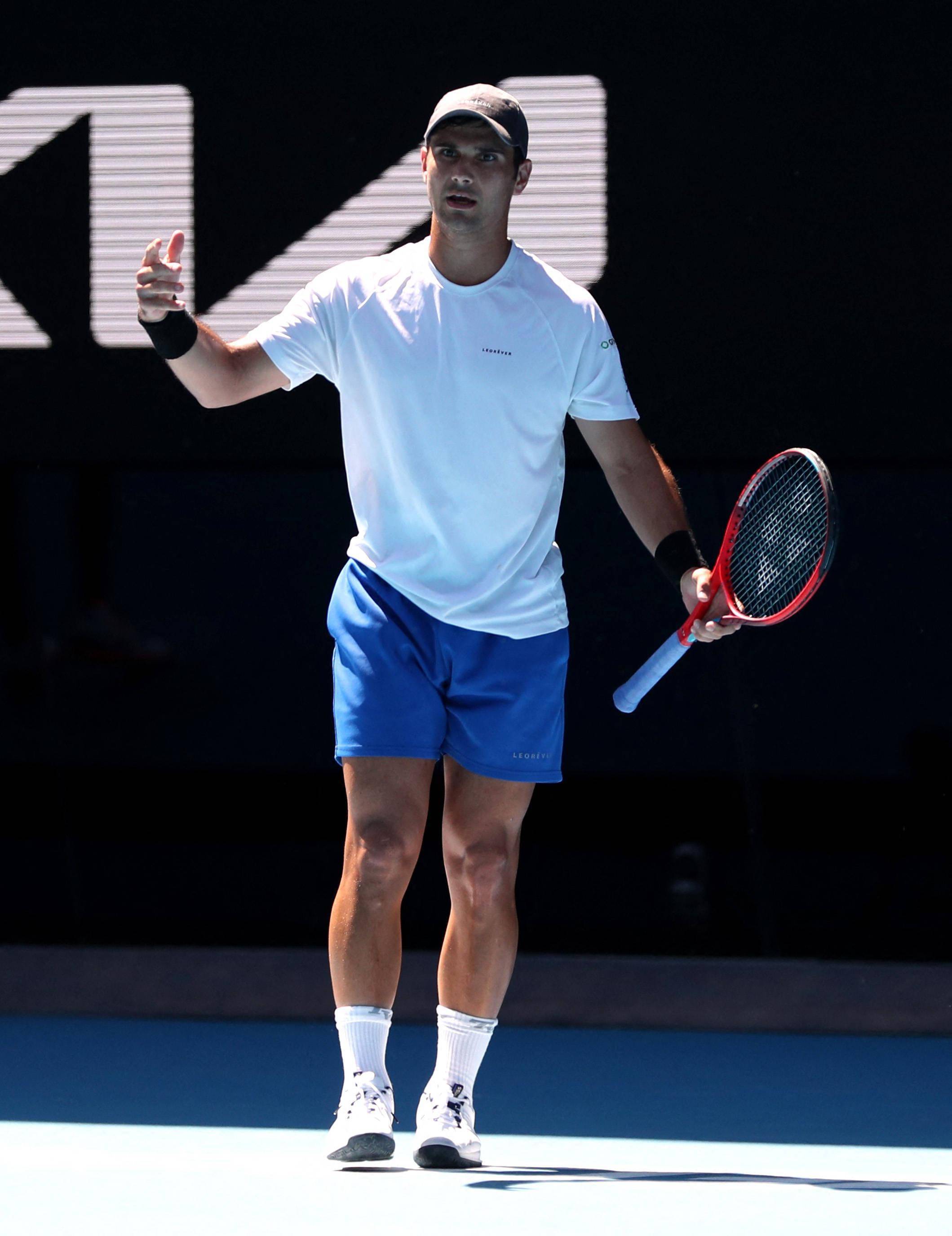 网球——澳网:纳达尔晋级_新华社_吉隆_比赛