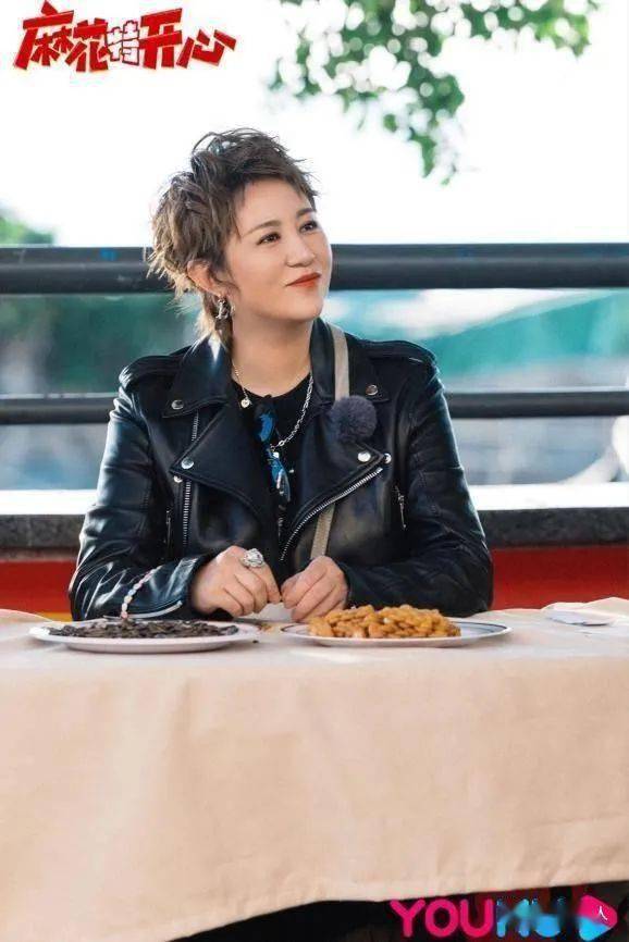 喜剧|喜剧厂牌的归宿是『团综』?