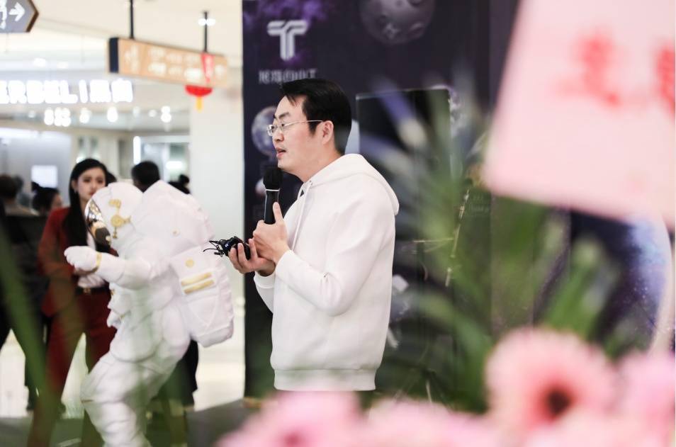 “新基建”下的“软基建”服装行业用科技重新定义