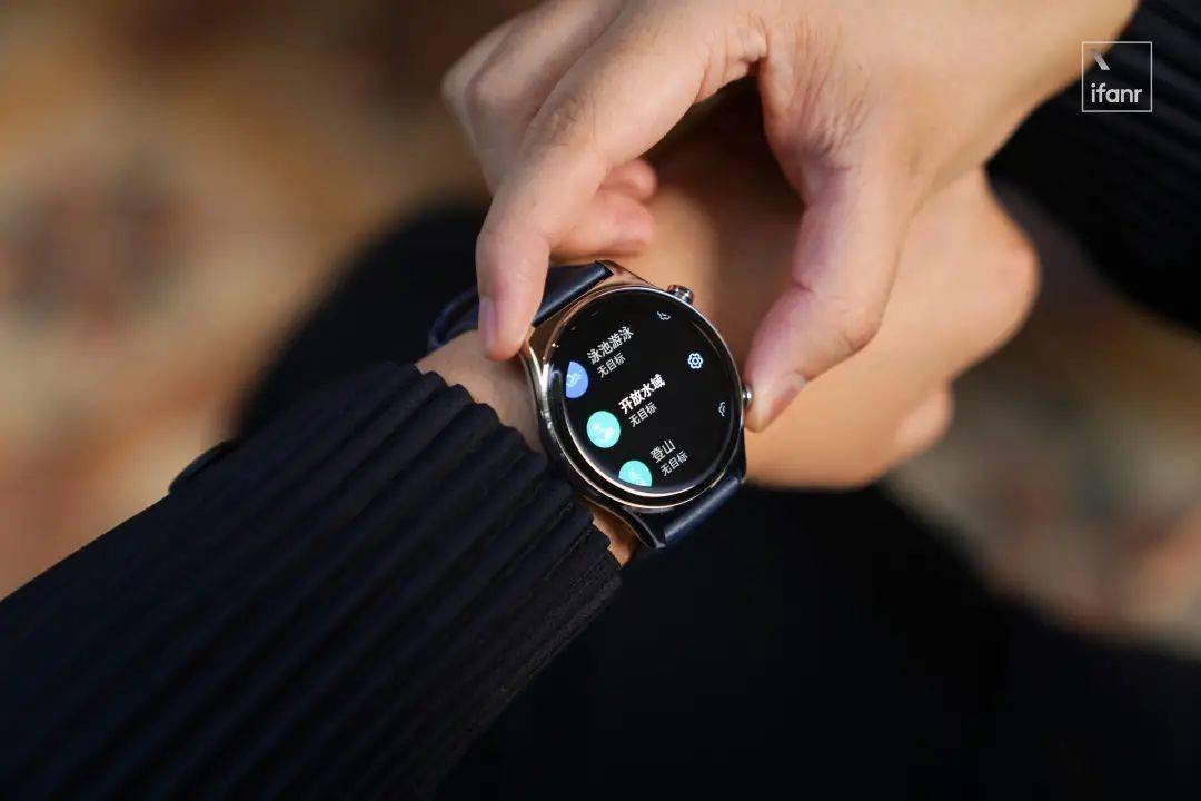 荣耀手表 GS 3 体验：轻薄的时尚健康助手