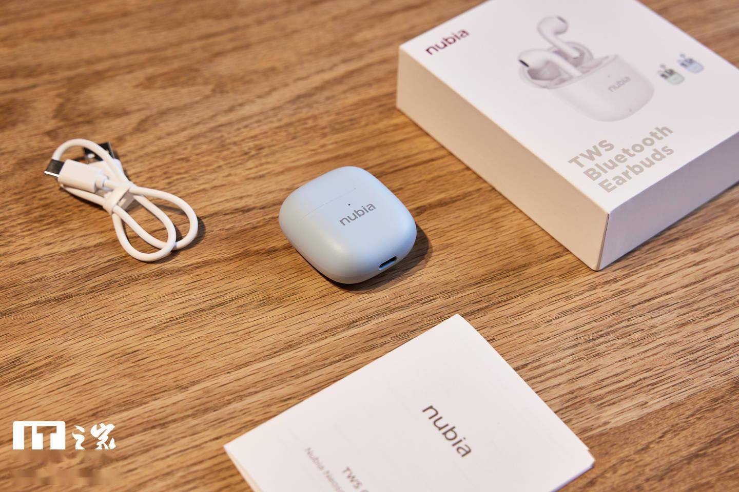 【IT之家开箱】努比亚新音C1真无线耳机图赏：清新雅致，小巧够用