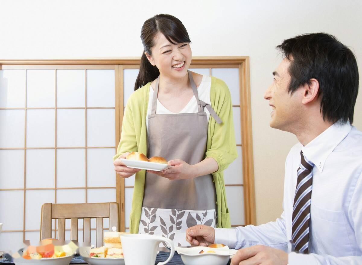 从吃饭,就能看清一个人!_素养_修为_人品