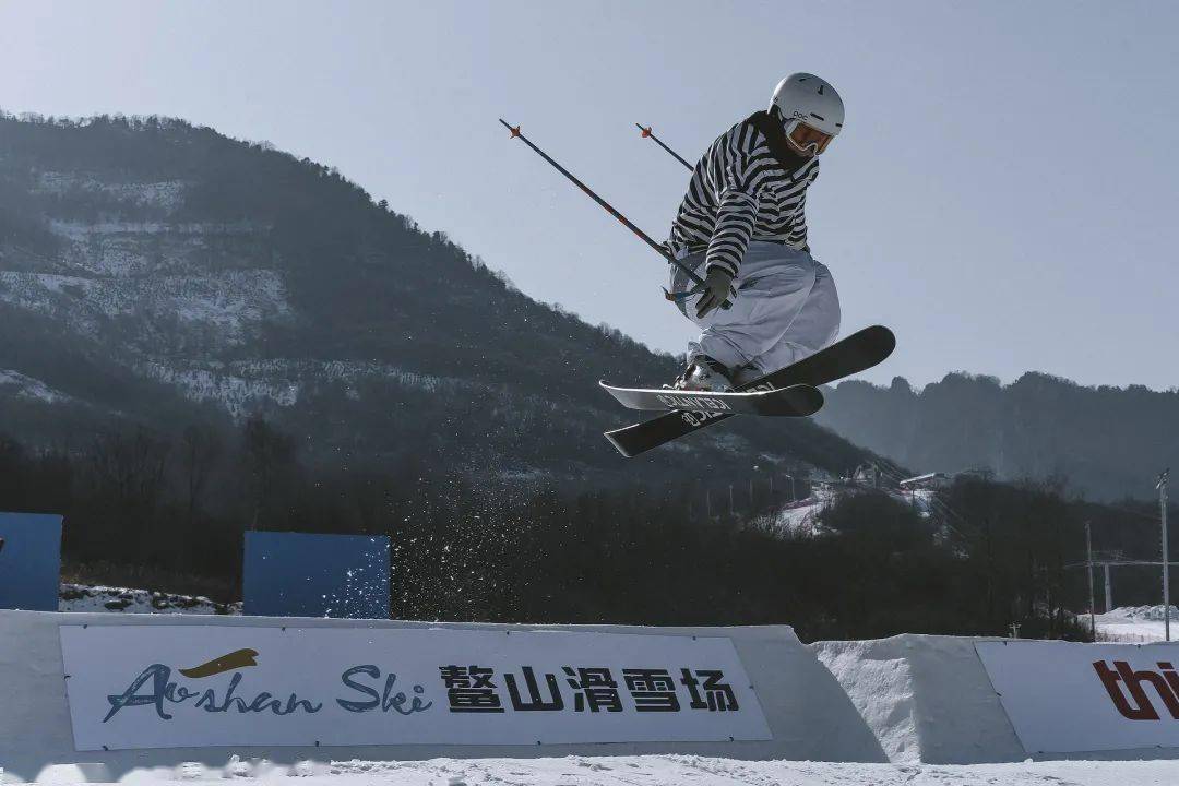 鳌山滑雪场今日开园