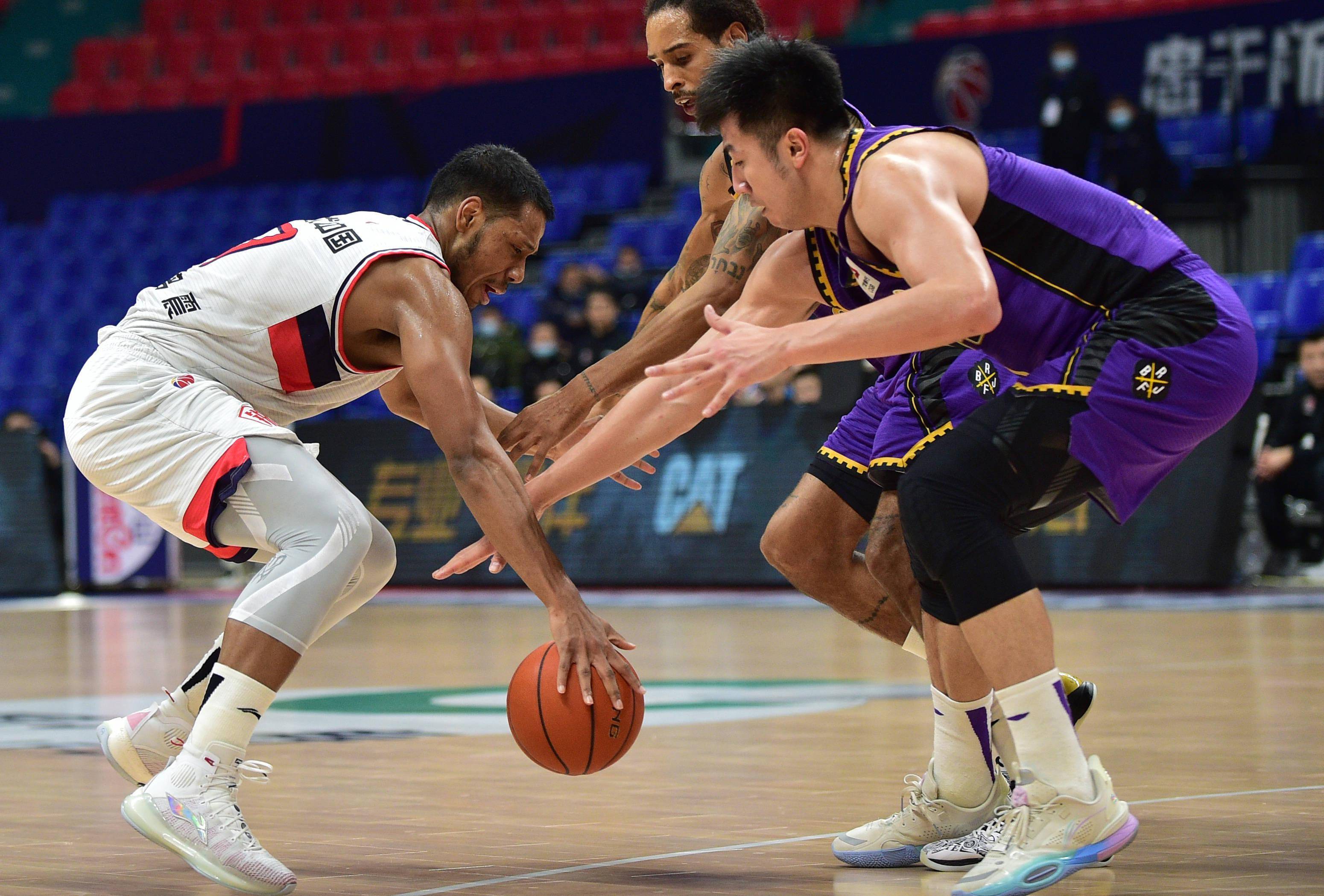 篮球cba第二阶段北京控股胜时代中国广州