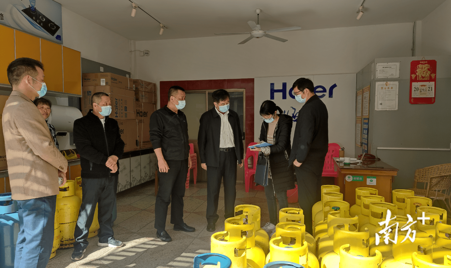 梅县区领导率队检查疫情防控等工作_生产_瑞金_防控