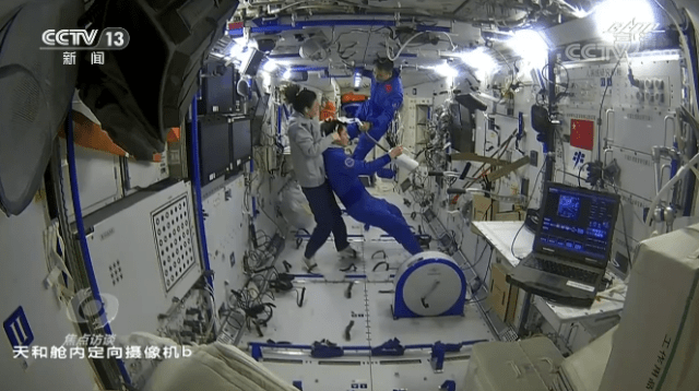 太空“出差” 旅程过半