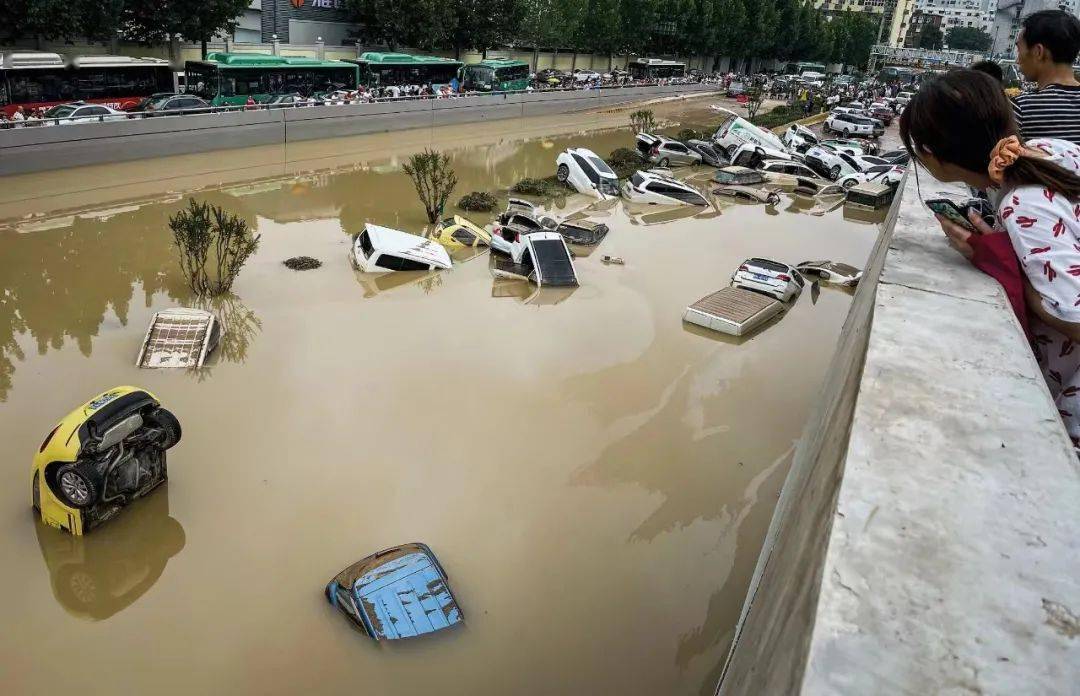 郑州暴雨受灾图片图片