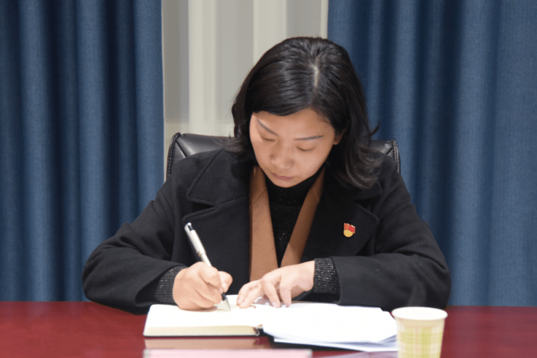 市文旅局党组开展党史学习教育专题民主生活会集中学习研讨_袁晓宁