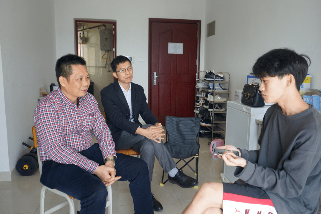 平安祥和 欢度春节——我校组织开展节前实习巡访_交流_领导_企业