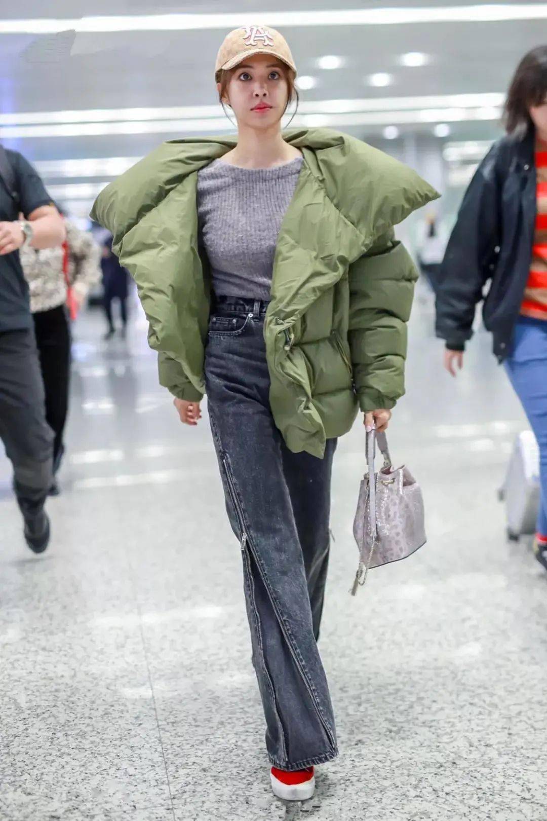 身材 “大衣”失宠了?现在流行这么穿!保暖又显瘦!