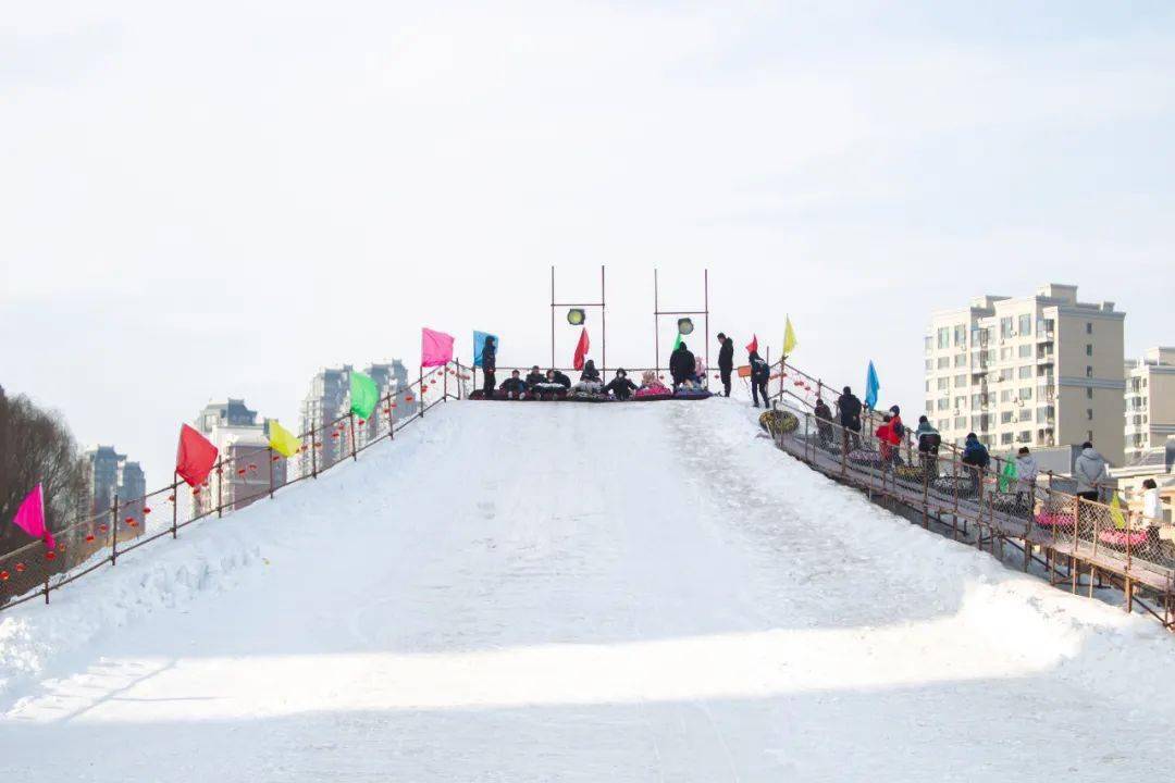 鲅鱼圈红海河滑雪场图片