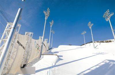 滑行|防风墙亮相冬奥赛场云顶滑雪公园