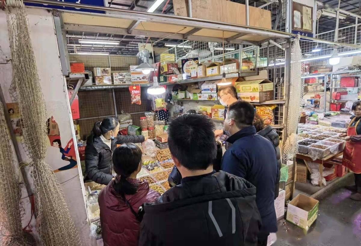 节前最后一个周末二号桥市场人气爆棚宁波人最爱的是这些