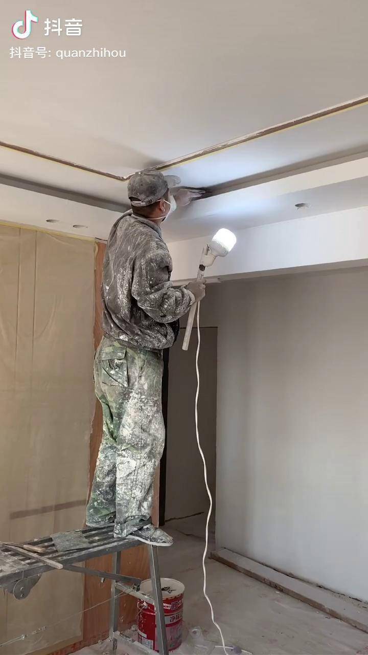 装修油工装修第70天油工全屋打砂纸刷吊顶乳胶漆硬装即将结束下个视频