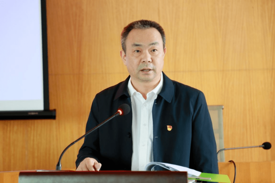 踔厉奋发新征程笃行不怠谱新篇2021年清远市教育局机关工作总结会圆满