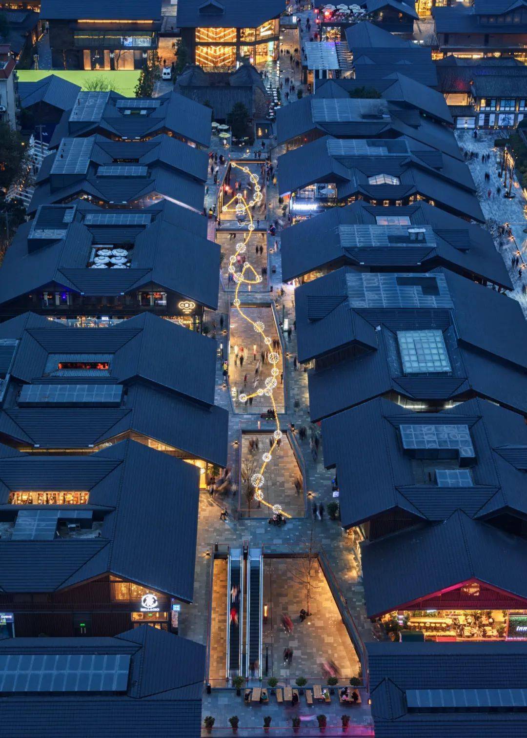 这条街带你穿越时空