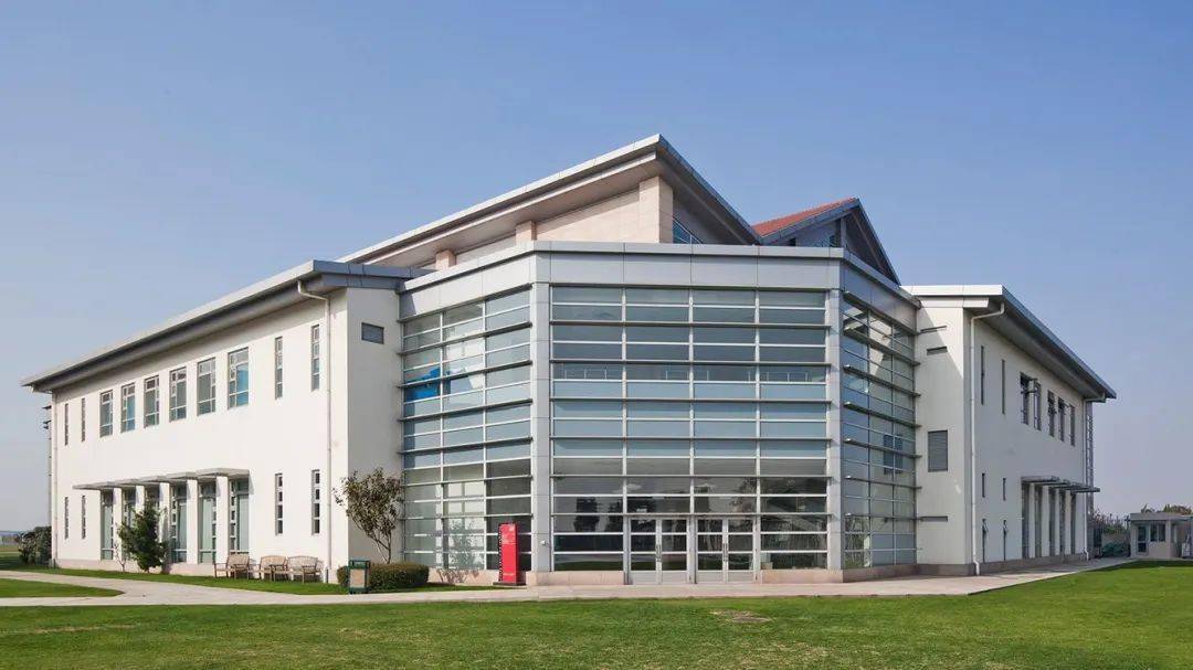 wlsa上海学校,不仅来头不小,而且学术成绩也非常不错,是国内第一所集