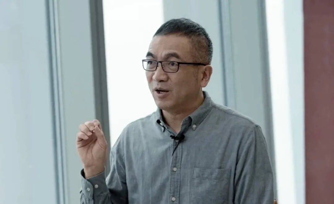 CEO，赶紧扣动革新的扳机