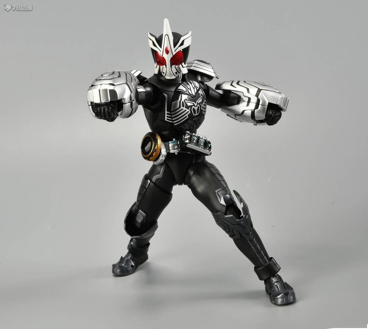 评测|78官测：万代 SHF 真骨雕 假面骑士欧兹 犀猩象联组（重力联组）