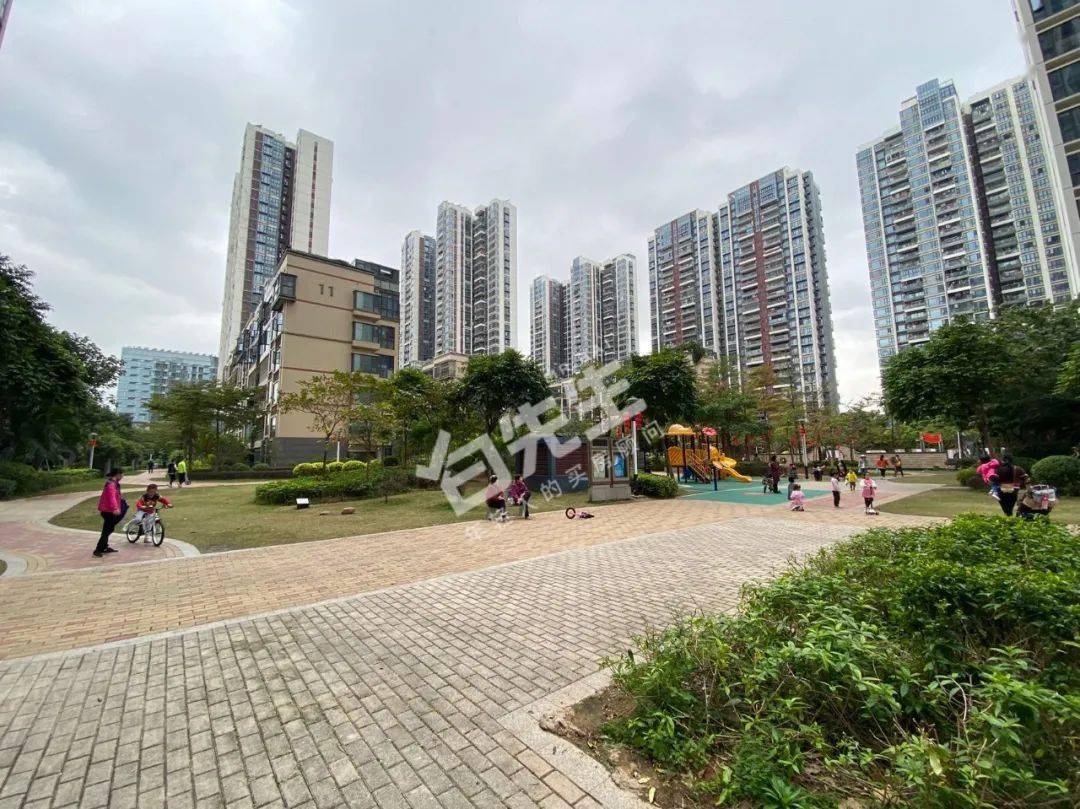 超低价宝安2房领翔华府75m05