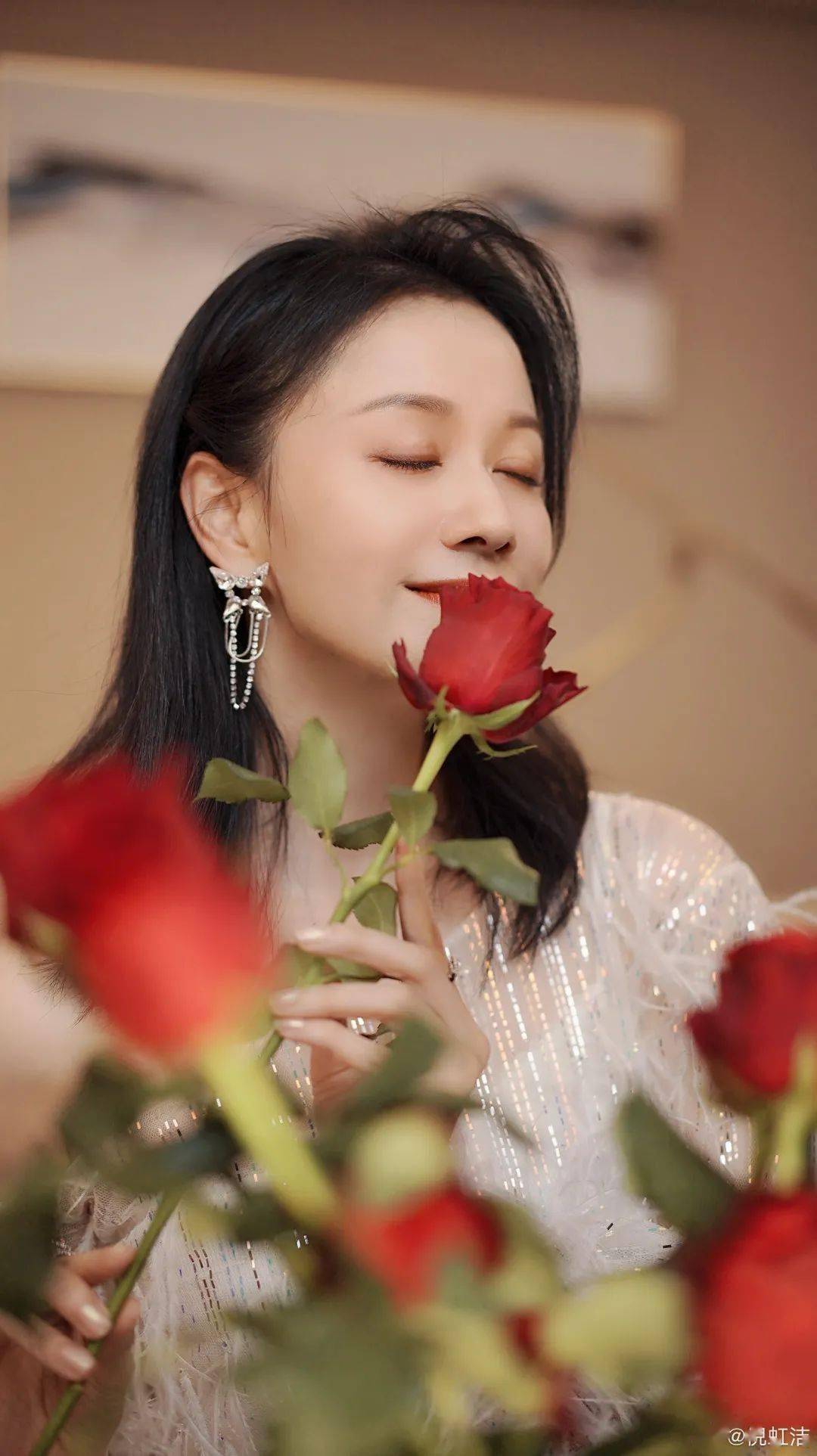 一个万种风情的女人,出生在了一个不解风情的年代,是时运不济的无奈